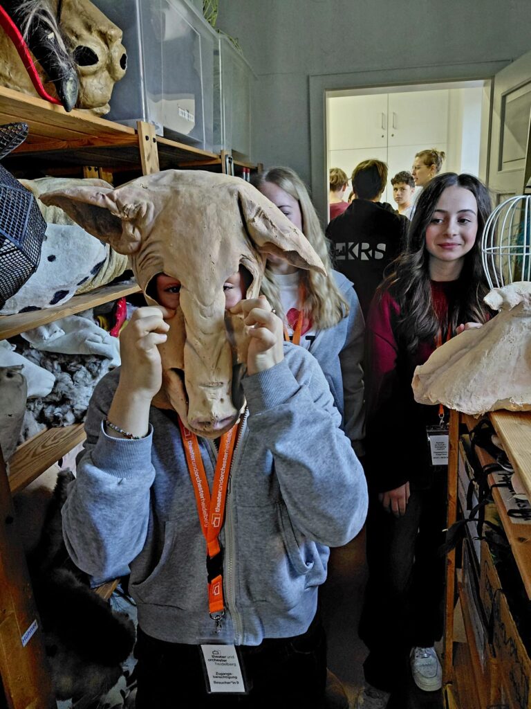 bd97d02e-214a-469a-b4a1-94b96fdacb9c-768x1024